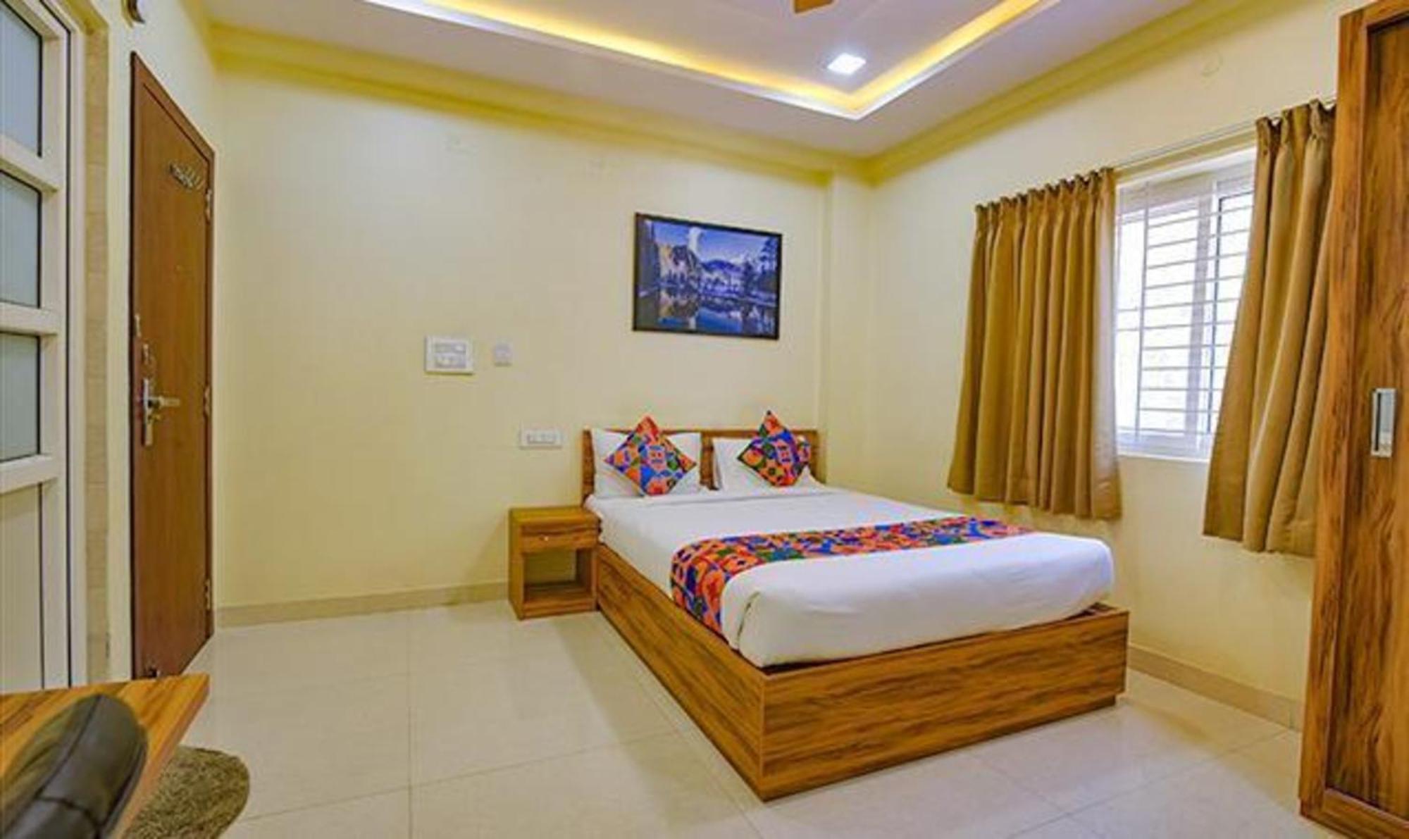 העיר בנגלור Fabexpress Purple Suites Inn מראה חיצוני תמונה