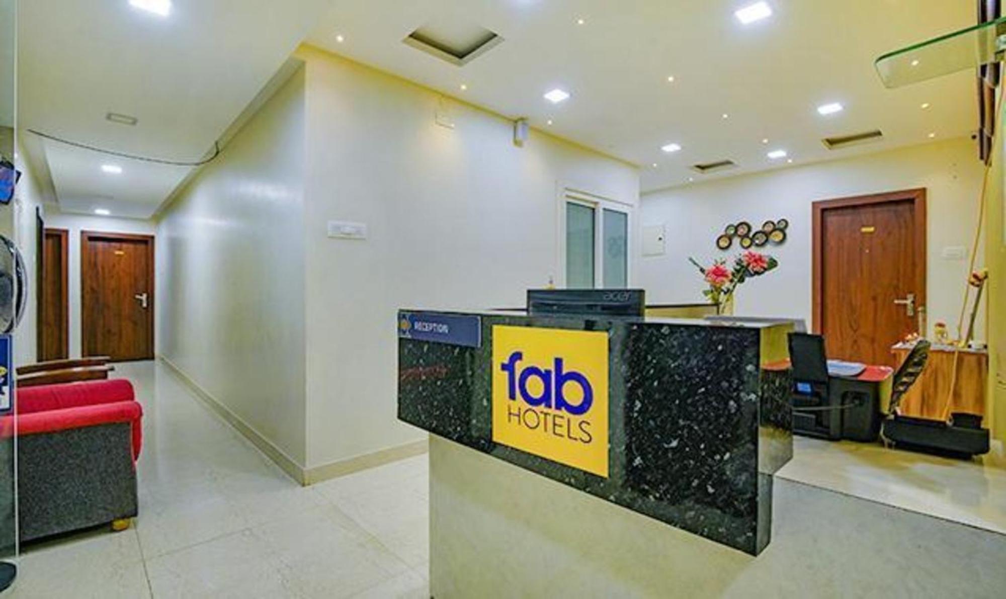 העיר בנגלור Fabexpress Purple Suites Inn מראה חיצוני תמונה
