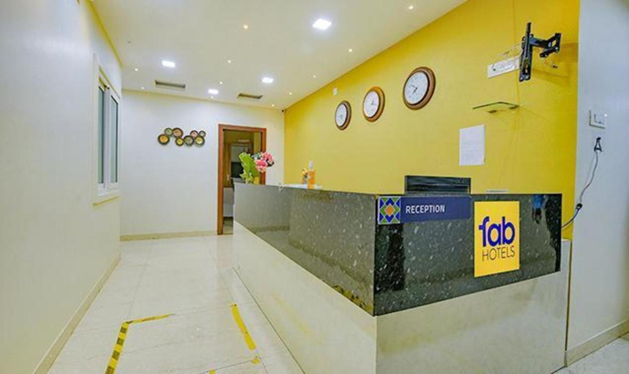 העיר בנגלור Fabexpress Purple Suites Inn מראה חיצוני תמונה