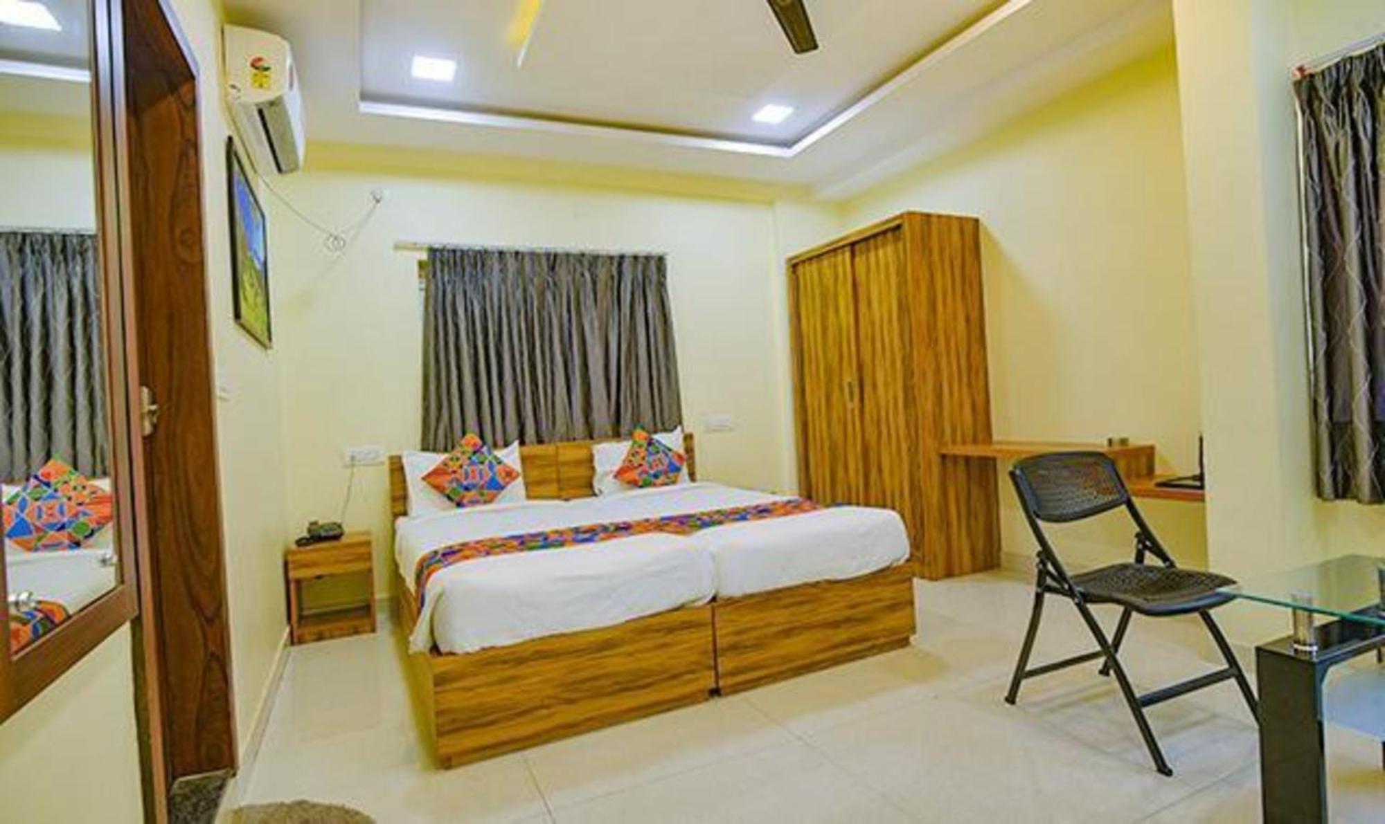 העיר בנגלור Fabexpress Purple Suites Inn מראה חיצוני תמונה